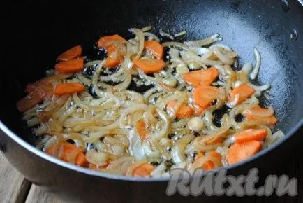 Főzni egy serpenyőben chevapchichi - recept fotókkal