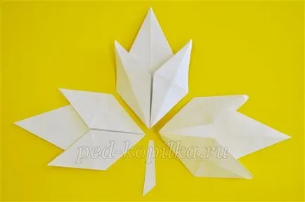 frunze de arțar în origami arta