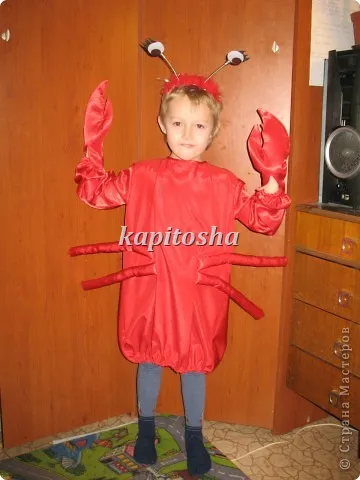 costum de crab cu propriile lor mâini