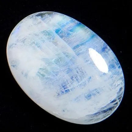 proprietăți magice Moonstone (adular)