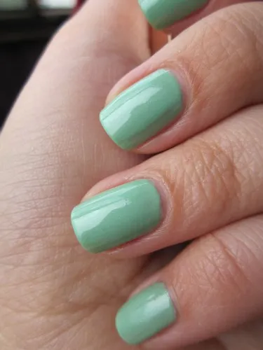 Culoare galbenele menta - Mavala Aquamarine # 154; lacrimi marmaid OPI s nlp18 argint OPI sfărâma nle62