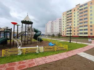 Zona pentru toată casă într-o clădire de apartamente, care este parte