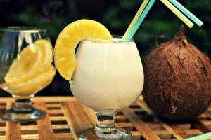 Pina Colada - lichior sau un cocktail