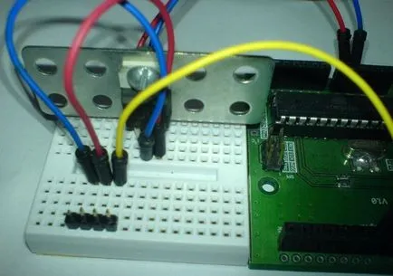 Conectarea la Arduino Servomecanismele