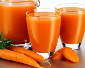 Полезна сок от моркови