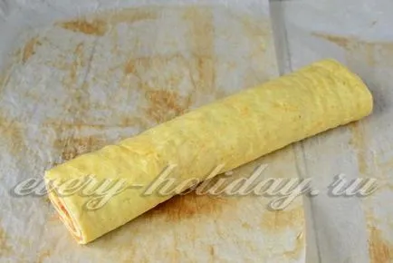 Roll az omlettet recept egy fotó