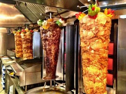 Shawarma nyárs, hogyan kell főzni a húst, főzés titkait