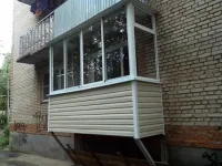 Constructii de balcoane cu mâinile lor, ajuta în alegerea unui design și o metodă pentru montarea pe balcon, puteți