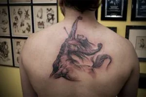 fotó Tattoo Nyilas - a konstelláció a férfi és női tetoválás Yurets szívében tölgy