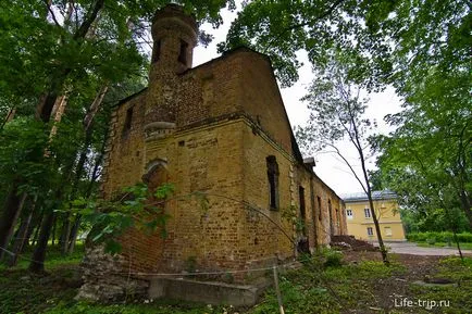 Manor Sukhanovo - atmosferă plăcută pustiirii