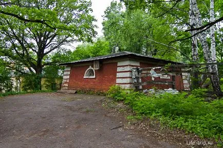 Manor Sukhanovo - приятна атмосфера на запустението