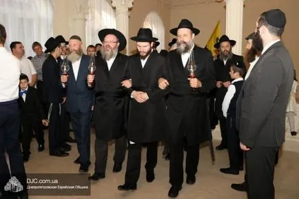 A Dnyeper folyó vett egy okos zsidó esküvő a lánya egy rabbi (fotó) 