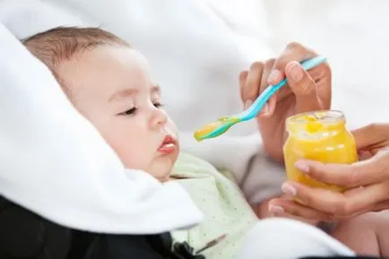 Székrekedés egy gyermek után ételek bevezetésének, mivel a változások grudnichka szék kiegészítő táplálás, csecsemő receptek