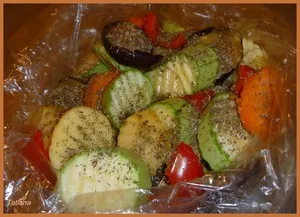 Пиле пълнено с краставички пъстри, печени зеленчуци с една стъпка по стъпка рецепти снимки