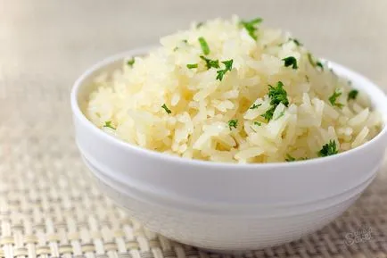Cum de a găti orez crocant într-o cratiță