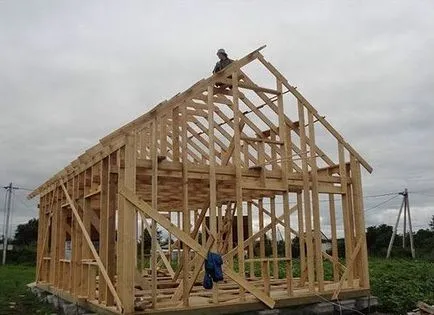 Extrém Építőipari „, vagy hogyan kell felépíteni egy házat 2 hétig saját kezűleg