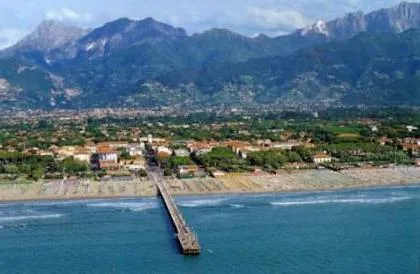 Forte dei Marmi, Italia comentarii și instrucțiuni de ghidare