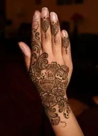 picturi henna indian pe mâini