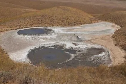 vulcani noroiosi din peninsula Taman