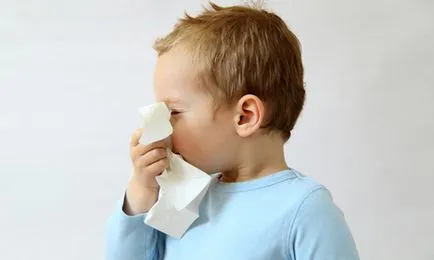 Cum de a vindeca rapid un nas care curge într-un copil
