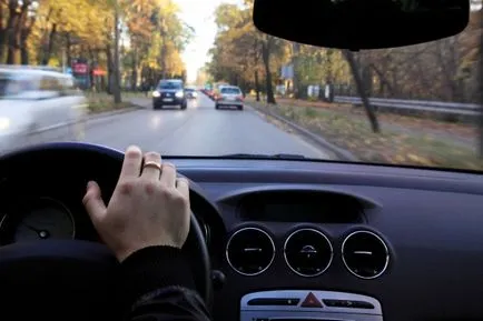 Hogyan lehetne javítani a vezetési képességek - vezetési szabályok és a tippeket autóápolási - auto -