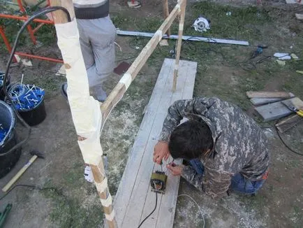 Cum de a face propriile mâini instrument la îndemână pentru tăiere de Styrofoam, bowsaw cu tăiere