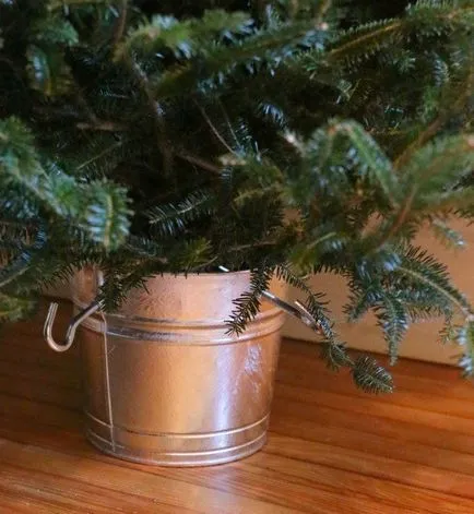 Hogyan készítsünk egy karácsonyfa állvány