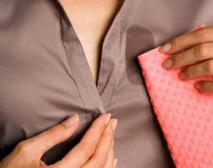 Hogyan levezetni zsírfolt ruhától - távolítsa el a friss és a régi foltokat