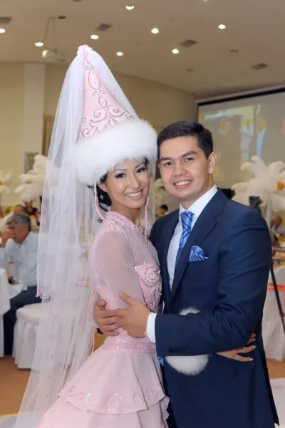 Казахски сватба блогър мис е Online 20 Декември 2016, клюки