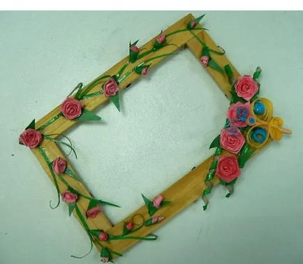 Quilling a rózsa a kezét