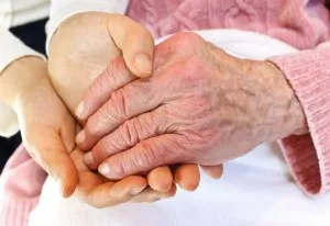 Мехлем за артрит на пръстите на ръцете, и ефектите на състава