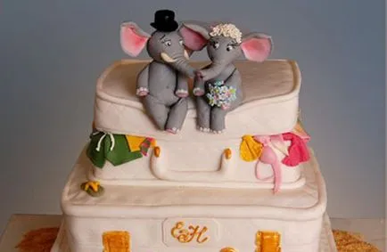 Необичайни фигурки за сватбена торта