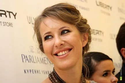 Site-ul oficial al Ksenia Sobchak Ksenia Sobchak într-un mod secular și la baricade