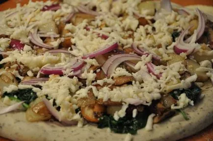 Pizza burgonyával és gombával - lépésről lépésre recept fotók