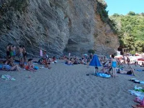 Mogren Beach