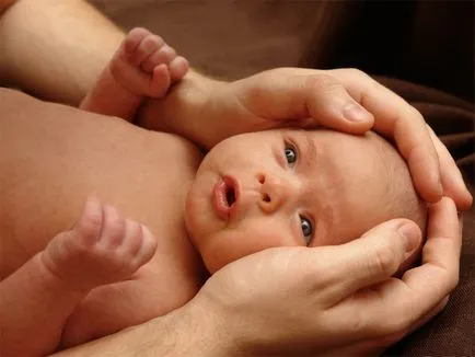Miért húzza le a bőrt a újszülöttek és szüleik mit kell tenni, a baba egészséges!