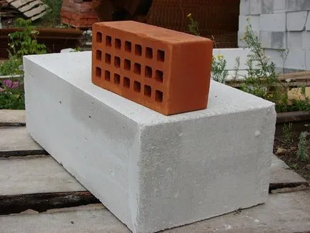 Pro și contra ale casei de blocuri de spumă - trebuie să știți despre beton spongios