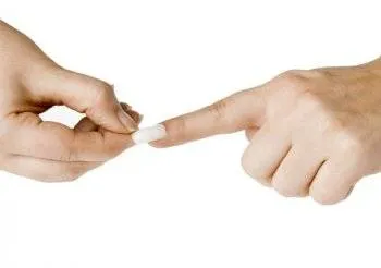 Полезни съвети как да се премахне гел нокти и гел за нокти себе си
