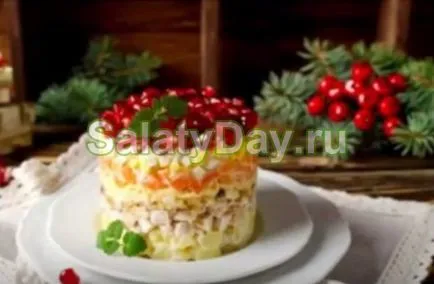 Saláta piros sapka - a dekoráció az asztalon recept fotókkal és videó