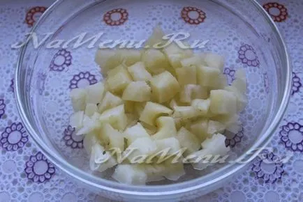 Salata - ananas - carne de pui si nuci, reteta cu fotografie