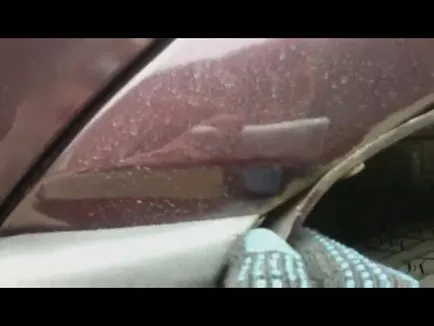 Ръчно отстраняване на ръжда от колата с ръце