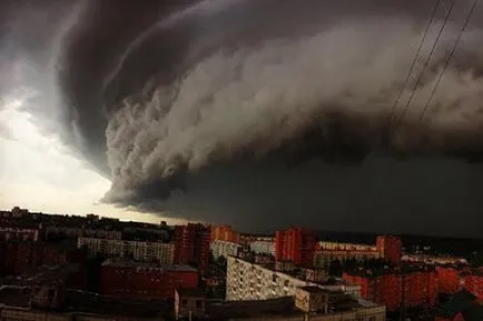 Cele mai puternice uragane, tornade și taifunurile