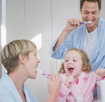 Как да си направим миене на зъбите - Здраве и медицина - както