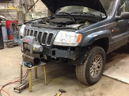 Puterea sub troliul barei de protecție pentru jeep-ul meu Grand Cherokee WJ