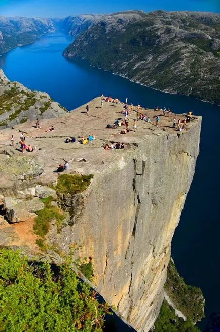 Amvon Rock în Norvegia, descriere, fotografie