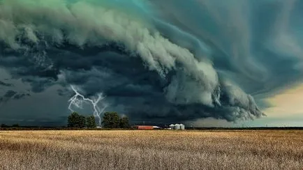 Vis vis interpretare ce o tornadă, tornadele văzut într-un vis, o descriere a