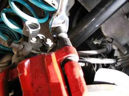 Сваляне и поставяне на задните накладки на Mazda 3 с ръцете си