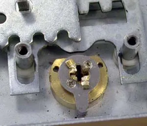Наръчник за безопасност (чупене на брави, част 4) - отключва брави с механизъм цилиндър с три