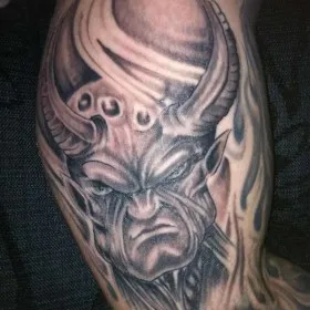 demoni tatuaj