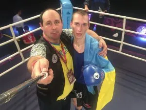 Thai box, Muay Thai, Kickboxing, Maksim Neledva (batalion) în grupul de formare, individul